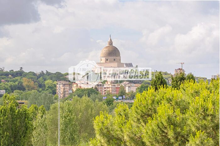 Appartamento bilocale in vendita in Via Foiano della Chiana, Roma
