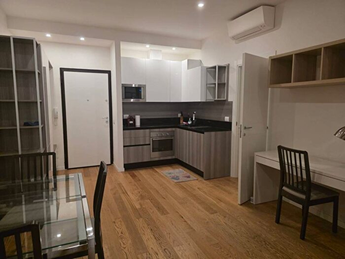 Appartamento monolocale in affitto in Via Mascarella, Irnerio, Bologna