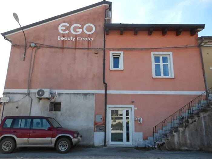 Appartamento con 5 locali in vendita in Via Napoli, Vairano Patenora