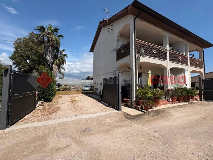 Casa quadrilocale in vendita in Via Guardiola, Terracina