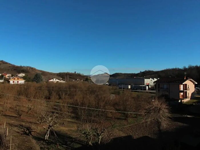 Casa quadrilocale in vendita in Località Molli, Monticello DAlba