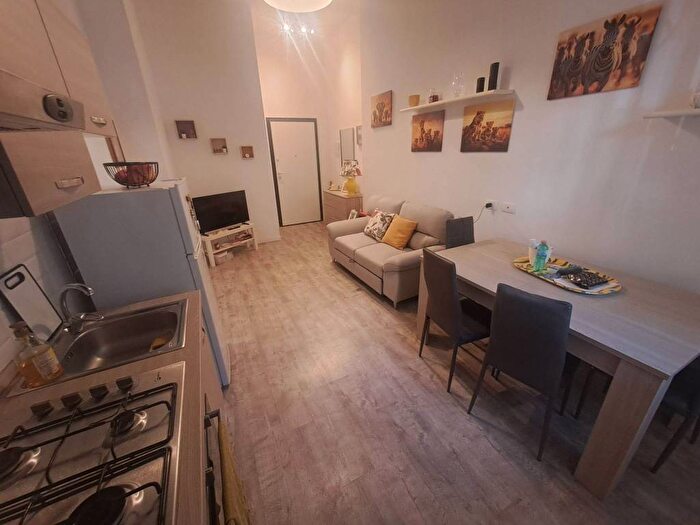 Appartamento bilocale in vendita in Viale dei Mille, Campo di Marte, Firenze