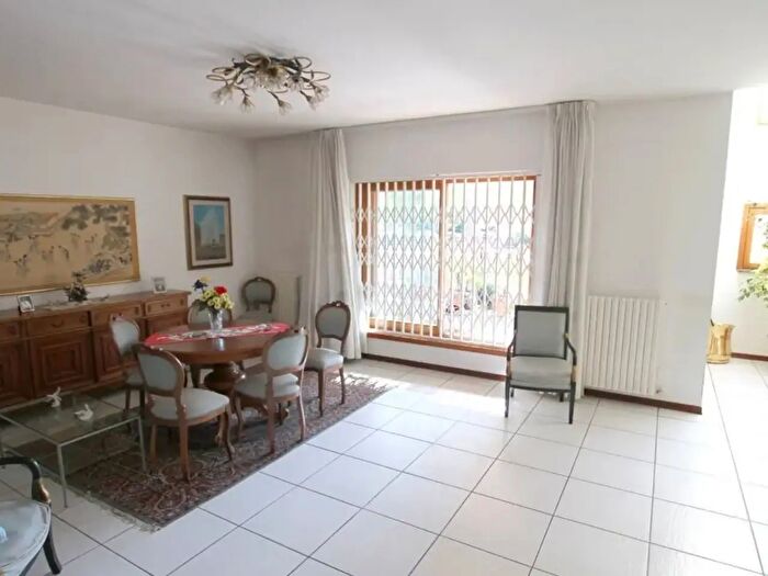 Casa con 7 locali in vendita in Ss, Terni