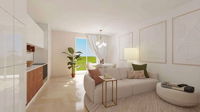 Appartamento trilocale in vendita in Via Tripoli, Cislago