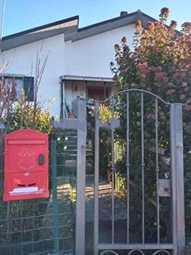 Casa con 6 locali in vendita in Via Giovanni Pascoli, Santa Fiora