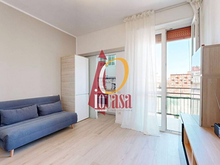 Appartamento bilocale in affitto in Via Lattanzio, Lodi Brenta, Milano