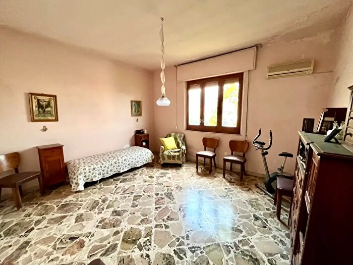 Casa trilocale in vendita in Via Marsala, Trapani