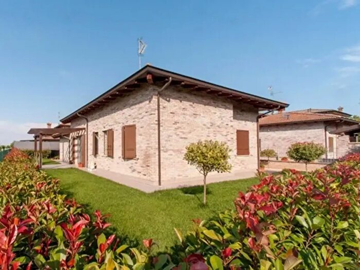 Casa quadrilocale in vendita in Via Gasiani, Anzola Dell'Emilia