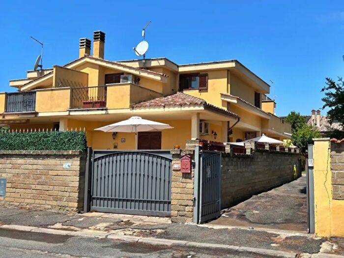 Casa quadrilocale in vendita in Via Berna b, Ladispoli