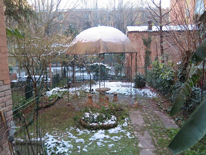 Appartamento trilocale in affitto in Via Lorenzo Costa, Bolognina, Bologna