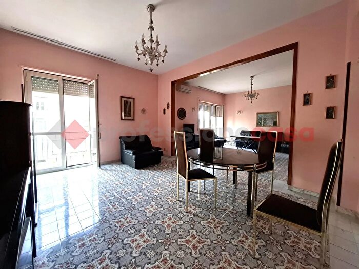 Appartamento con 7 locali in vendita in Lungoliri Cavour, Sora