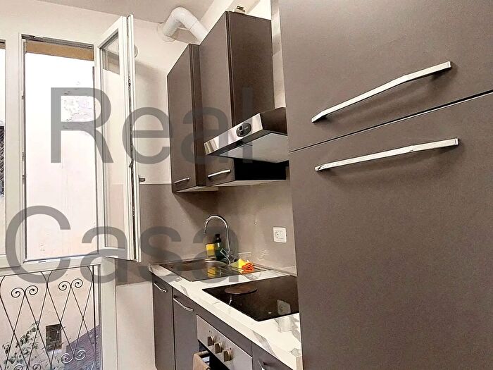 Appartamento trilocale in vendita in Via Rua del Muro, Modena