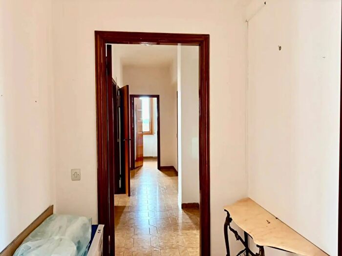 Appartamento con 6 locali in vendita in Via Maria Montessori, Chiaravalle