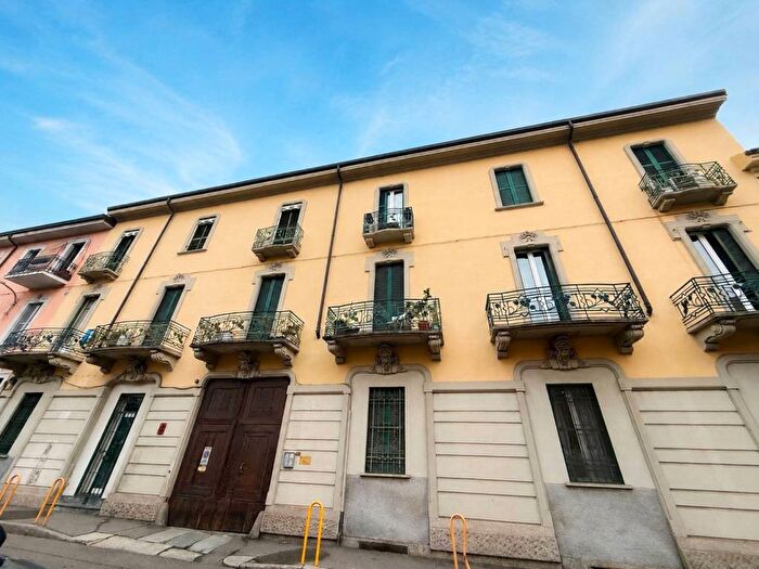 Case in Vendita e in Affitto - 2