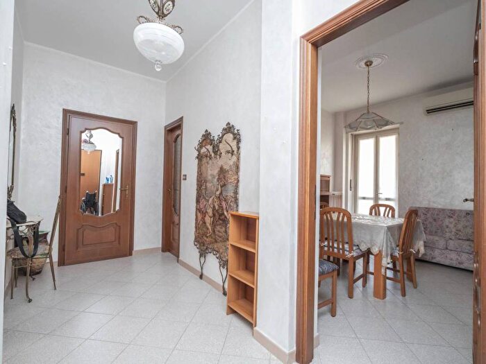 Appartamento trilocale in affitto in Via Valdengo, Rebaudengo, Torino