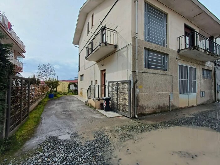 Casa con 7 locali in vendita in Via Circonvallazione, Mathi