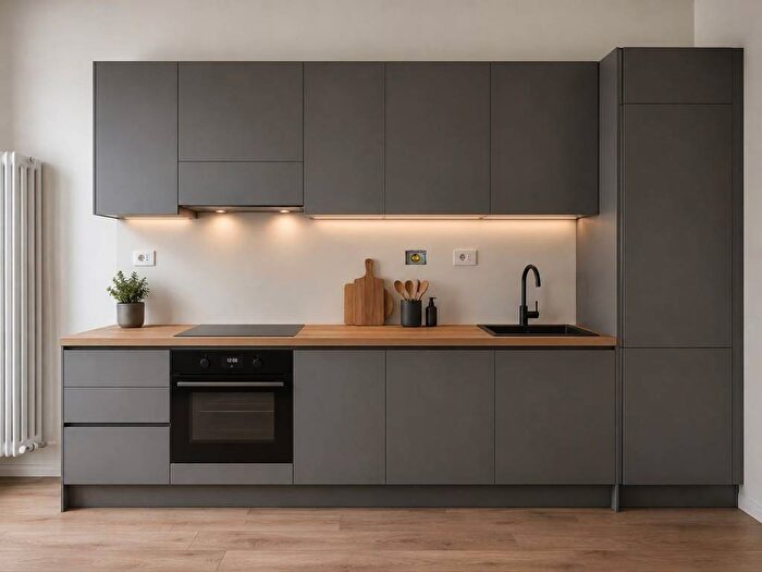 Appartamento con 6 locali in affitto in Via Claudio Monteverdi, Porta al Prato San Jacopino, Firenze