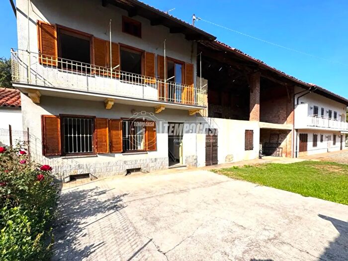 Casa con 5 locali in vendita in Via Armando Diaz, La Cassa
