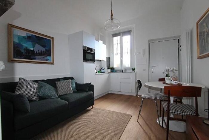 Appartamento bilocale in affitto in Via Jacopo Dal Verme, Isola, Milano