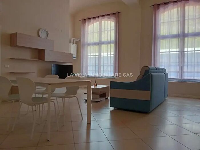 Appartamento bilocale in affitto in Roe Volciano