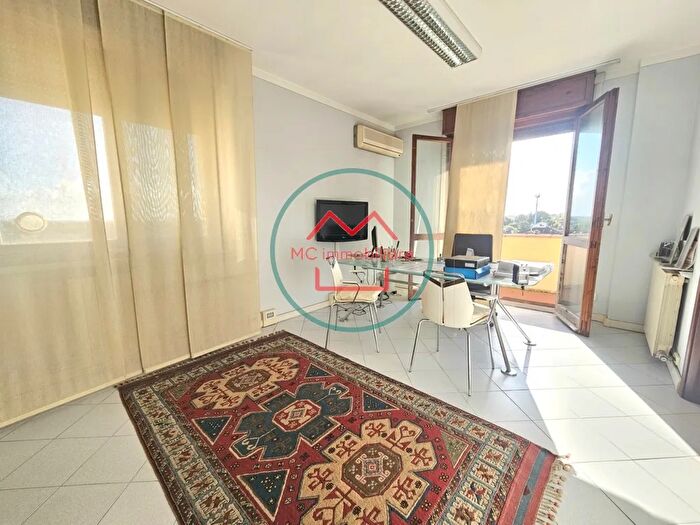 Appartamento trilocale in vendita in Via Guicciardini, Massa E Cozzile