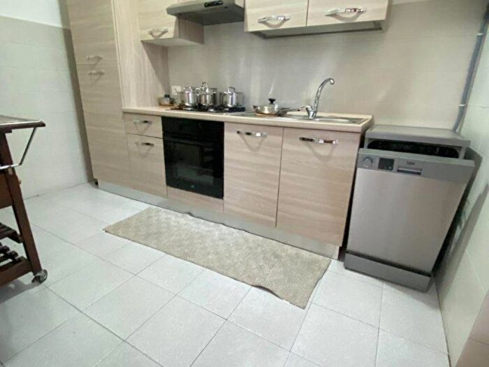 Appartamento trilocale in affitto in Via Pietro Custodi, Galliate