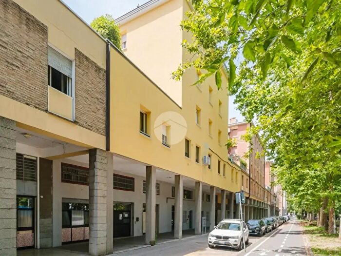 Appartamento trilocale in vendita in Via Luigi Pasteur, Bologna