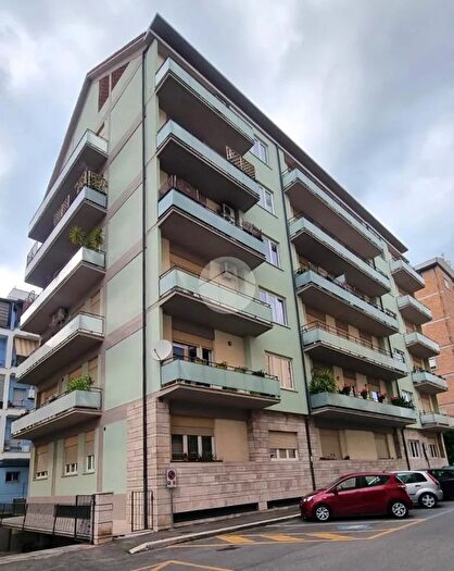 Appartamento trilocale in vendita in Via Masaccio, Terni