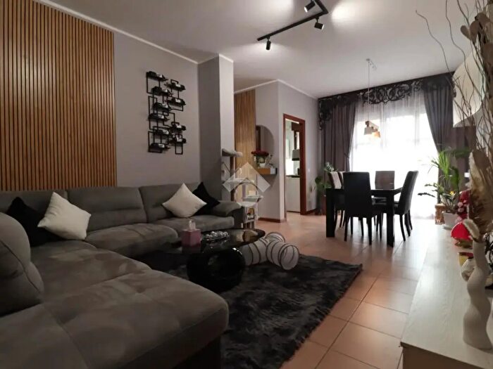 Appartamento trilocale in vendita in Via Piero Bottoni, Mantova