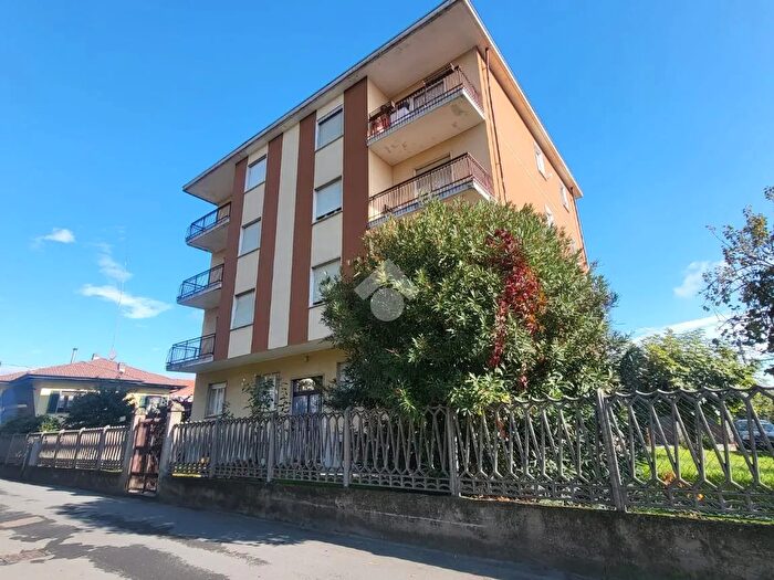 Appartamento quadrilocale in vendita in Via Dott F Pene, Favria