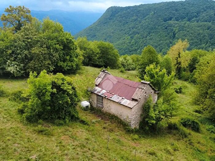 Casa bilocale in vendita in Contrada Campe, Velo Veronese