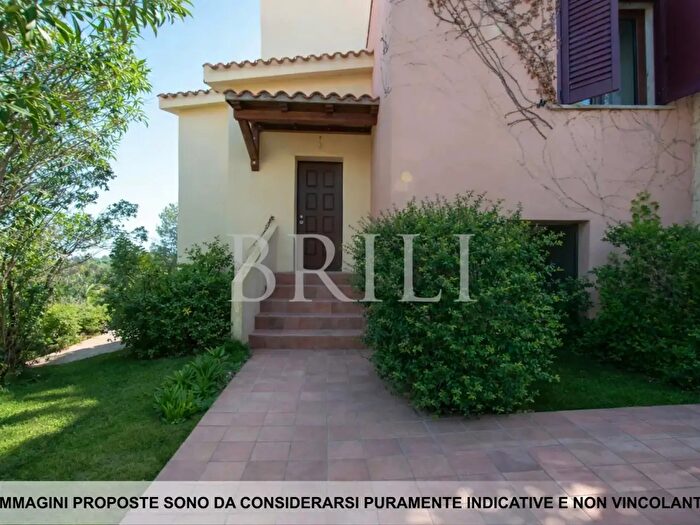 Casa con 5 locali in vendita in Golfo Aranci