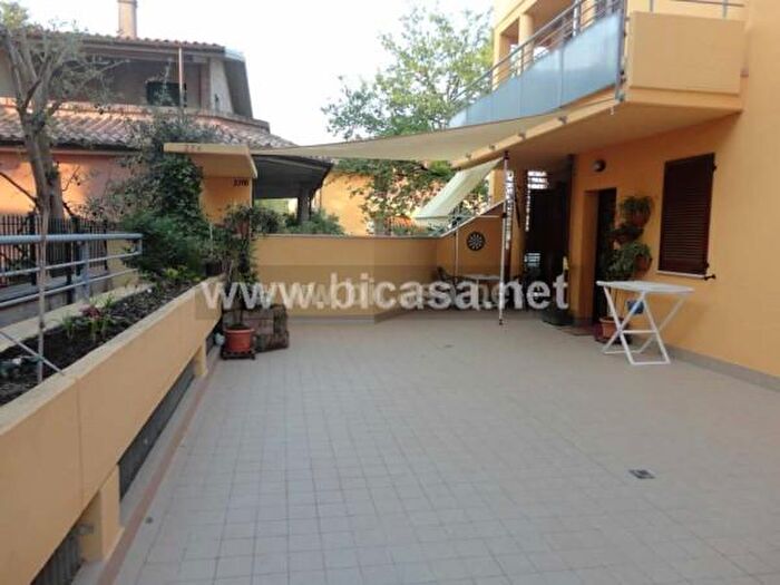 Appartamento con 5 locali in vendita in Via Giuseppe Mazzini, Vallefoglia