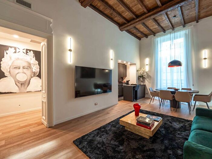 Appartamento quadrilocale in affitto in Via Maria Vittoria, Via Roma, Torino