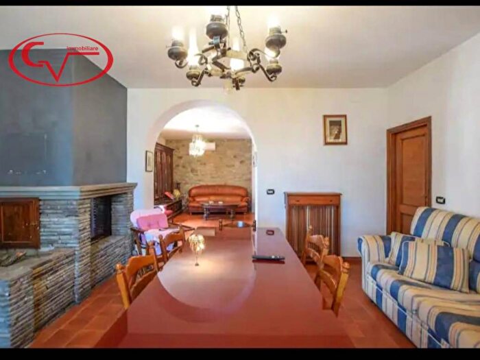 Casa con 6 locali in affitto in Viale Principe Piemonte, Cavriglia Monastero, Cavriglia