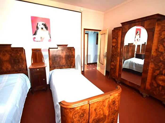 Appartamento con 5 locali in vendita in Viale Martiri della Libertà, Borgo Val Di Taro