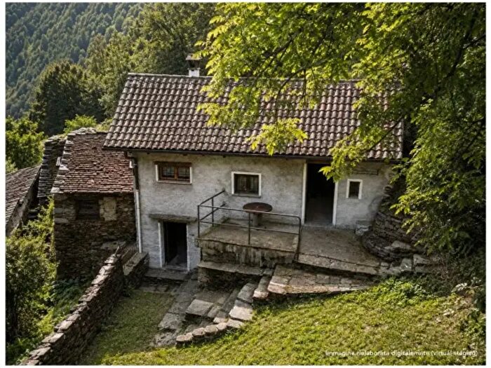 Casa trilocale in vendita in Località Motta, Valle Cannobina