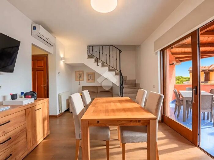 Casa trilocale in vendita in Via del Titano, Olbia