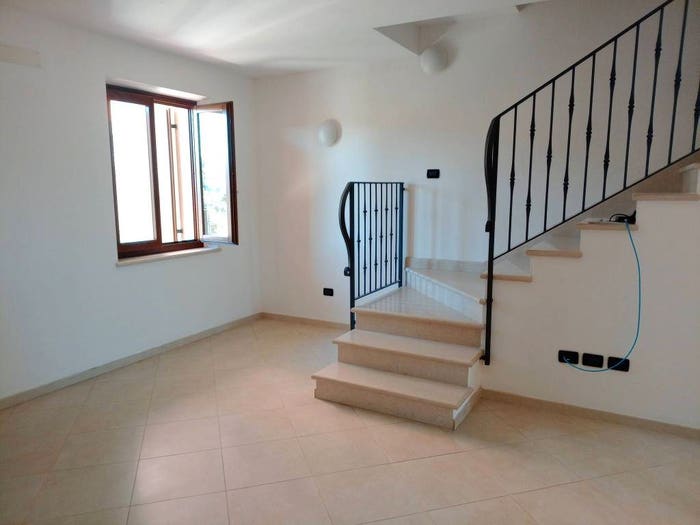 Casa con 5 locali in affitto in Via Coda di Alcenago, Coda, Grezzana