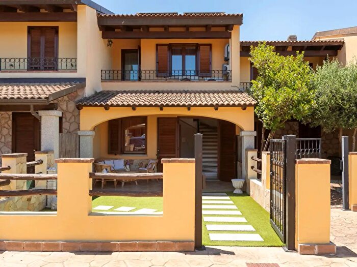 Casa quadrilocale in vendita in Via Marmilla, Castiadas