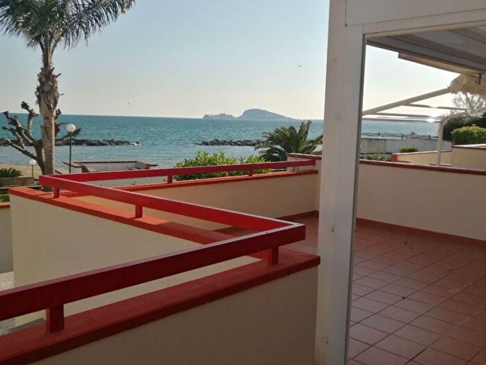 Appartamento con 5 locali in affitto in Centro, Formia