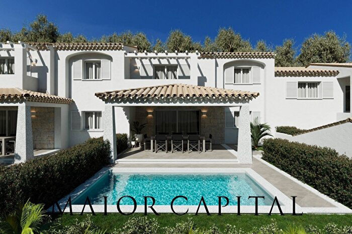 Casa quadrilocale in vendita in Via Oggianu, Budoni