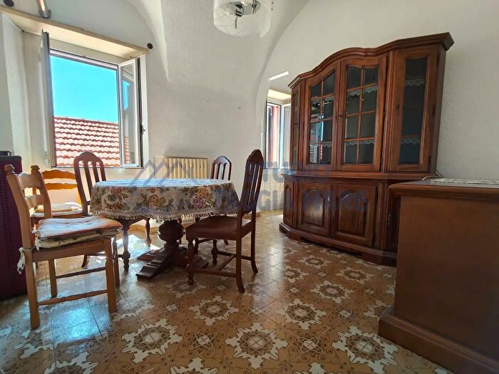 Appartamento con 5 locali in vendita in Via Rambaldi, Sanremo