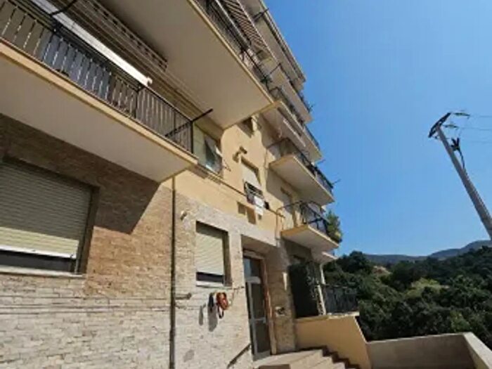 Appartamento quadrilocale in vendita in Via Gaspare Murtola, Genova