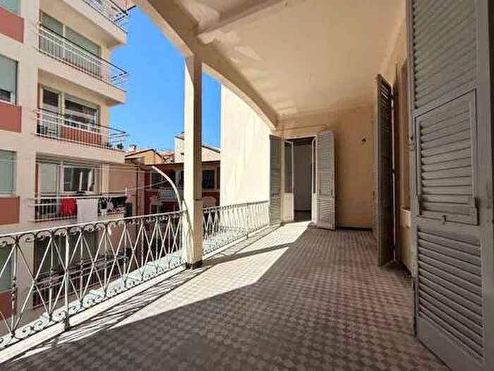 Appartamento con 5 locali in affitto in Piazza Roma No Number, Centro Storico, Chiavari