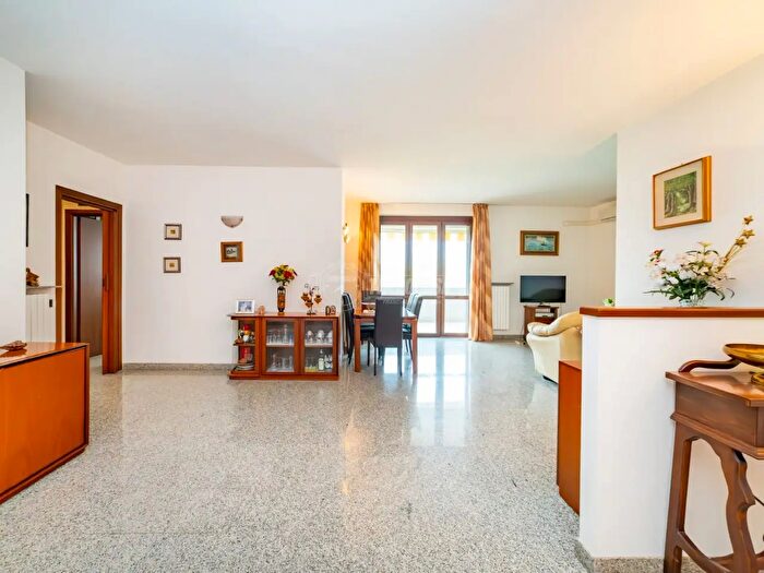 Appartamento trilocale in vendita in Cassina De' Pecchi