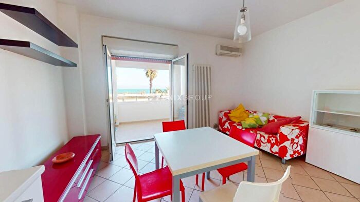 Appartamento trilocale in vendita in Viale Rinascimento aB, San Benedetto Del Tronto