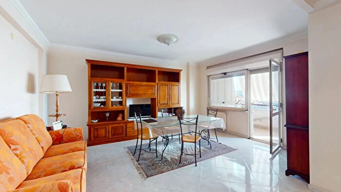 Appartamento trilocale in vendita in Via Circumvallazione Esterna, Melito Di Napoli