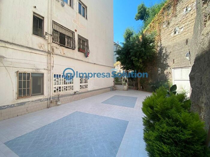 Appartamento bilocale in affitto in Via Torquato Tasso, Vomero, Napoli