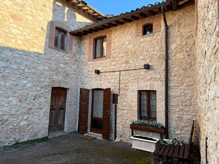 Casa trilocale in vendita in SellanoPupaggi, Sellano